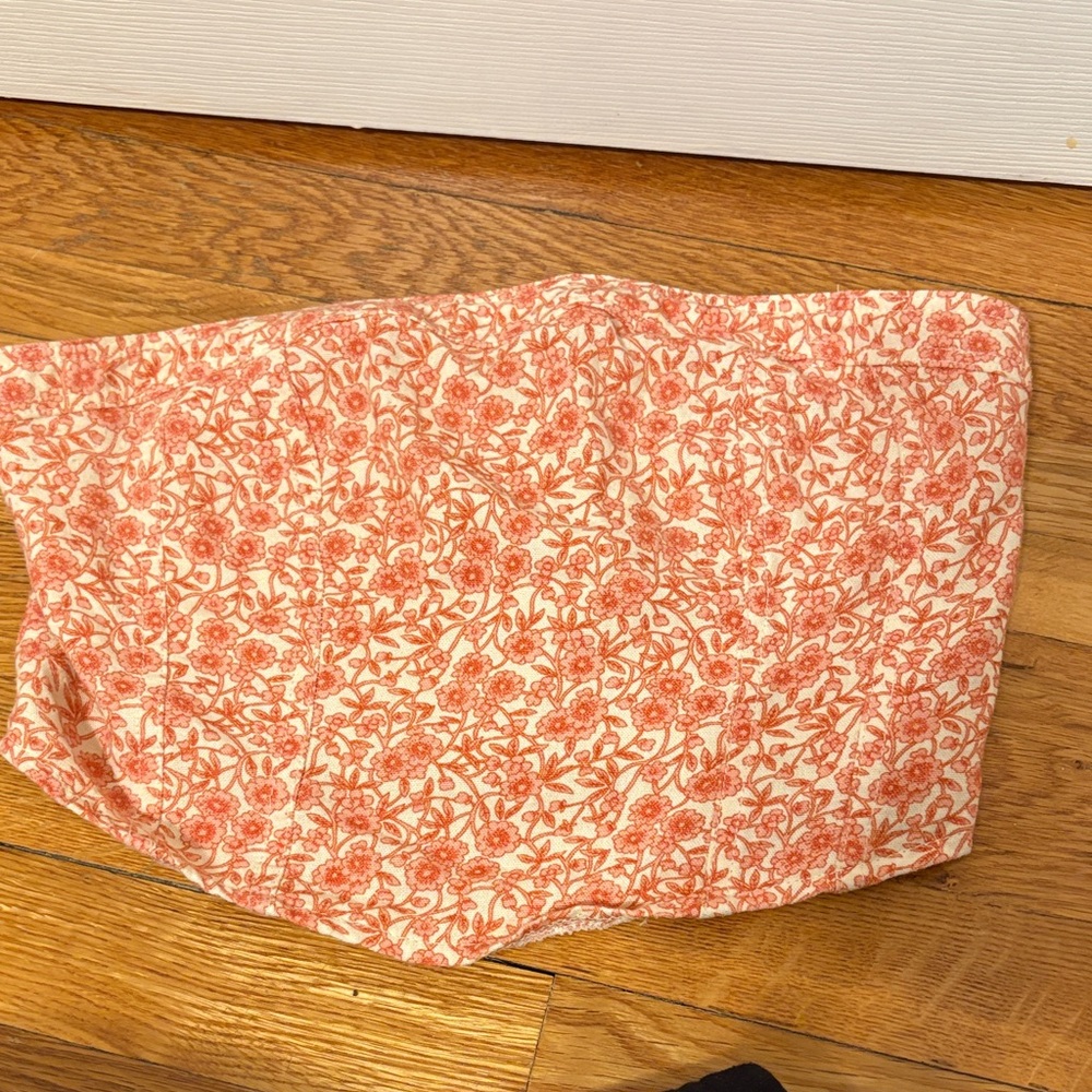 American Eagle Outfitters Floral Crop Top - Red and White